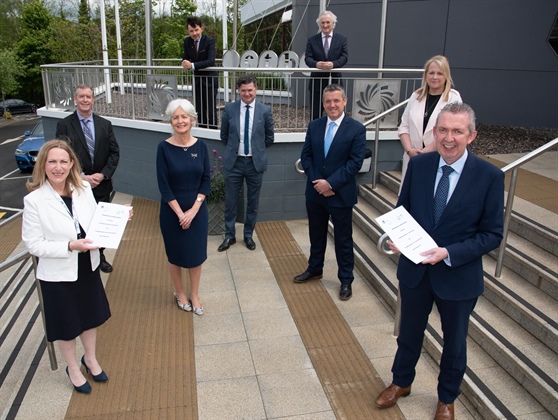 LYIT and Donegal ETB re-sign deal on cooperation